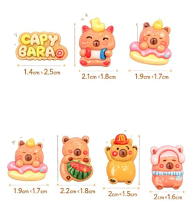 Mini Capybara 7’li Dekoratif Sticker Set – Çift Taraflı Bantlı Araba Torpido Süsü & Çocuk Odası Dola