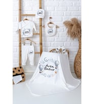 Pia Baby Premium Yenidoğan İçin İsme Özel Battaniyeli 5’li Zıbın Erkek Bebek Takımı 5009-04 (Ekru)
