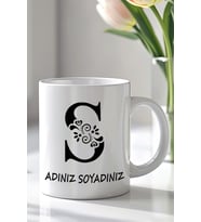 Kişiselleştirilebilir S Harfi Tasarımlı 330ml Baskılı Beyaz Seramik Kupa Bardak (Siyah Beyaz Baskili)