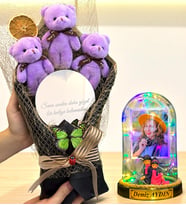 Sizlere Özel Renkli Led Işıklı Biblolu Fanus ve Aynalı Mor Peluş Ayıcık Buketi (Model 7)