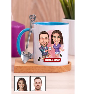 Eşe Yıldönümü Hediyesi Karikatürlü Ahşap Altlıklı Mavi Kupa Bardak