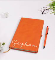 BK Gift Kişiye Özel El Yazılı Turuncu Termo Deri Defter Kalem Seti Model 1