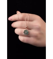 KADIN SEVGİ ÇİÇEĞİ   925 AYAR GÜMÜŞ KOLYE (Rose)