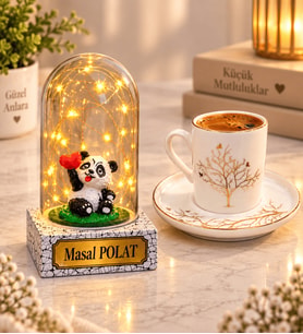 Hayat Ağacı Tasarımlı Premium Kahve Fincanı ve Kişiye Özel Yazılı LED Işıklı Pandalı Fanus