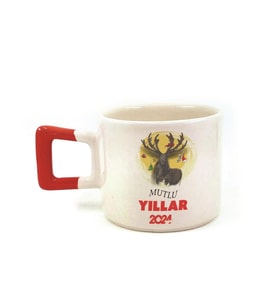 Mutlu Yıllar 2024 Geyik Baskılı Kırmızı Kulplu Kare Yılbaşı Kupası