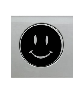 Gülen Tasarım Su Geçirmez Çıkarılabilir Oto Sticker 2 Parça 10*10 Cm