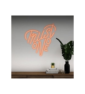 Trust No One Yazılı Neon Tabela