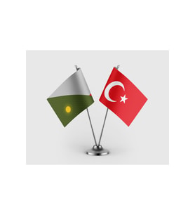 Mughal İmparatorluğu ve Türk Bayrağı İkili Saten Masa Bayrağı Takımı