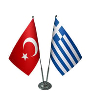 Masa Üstü Yunanistan Bayrağı Türk Bayrağı İkili Krom Direk Masa Bayrak Seti