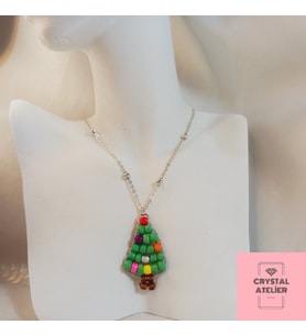 Crystal Atelier Miyuki Yeni Yıl Serisi 925 Ayar Gümüş Kaplama Zincir Cam Ağacı Charm Kolye – Noel Yılbaşı Temalı El Yapımı Hediyelik Gümüş Kaplama Kolye - El Yapımı Minimalist Yılbaşı Cam Ağacı Kolye - Noel Yılbaşı Şans Kolyesi - Yılbaşı Noel Miyuki Takı