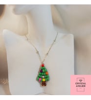 Crystal Atelier Miyuki Yeni Yıl Serisi 925 Ayar Gümüş Kaplama Zincir Cam Ağacı Charm Kolye – Noel Yılbaşı Temalı El Yapımı Hediyelik Gümüş Kaplama Kolye - El Yapımı Minimalist Yılbaşı Cam Ağacı Kolye - Noel Yılbaşı Şans Kolyesi - Yılbaşı Noel Miyuki Takı