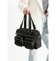MEGA Kadın Kaliteli Çapraz Askılı Çok Cepli Vegan Deri Kol Ve Omuz Çantası 35*25 Cm 545 (Siyah)