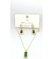 Emerald Elegance Gold Kadın Takı Seti (Kolye + Küpe)