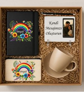 Kişiye Özel gökkuşağı çiçek desenli Hediye Seti krem (Krem)