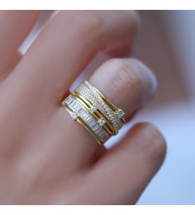 Sarmal Model Zirkon Taşlı Gold Kaplama Gümüş Yüzük
