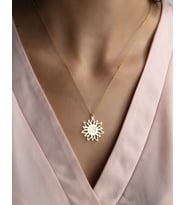 Kişiye Özel Harfli Güneş Modeli Gümüş Kolye