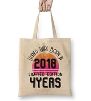 2018 Birthday Gift - Made, Born in 2018 Gift - 4 Year Old   Birthday Gift Vintage Style Bez Çanta Uzun Saplı