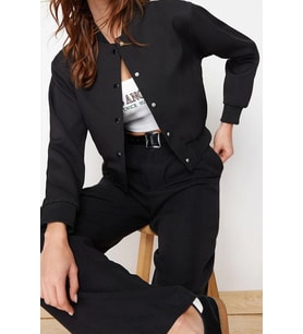 Tasarım Düz Astarlı Yaka Crop Bol Hakim Kadın Oversize Crop İnce Bomber Mont (Siyah)