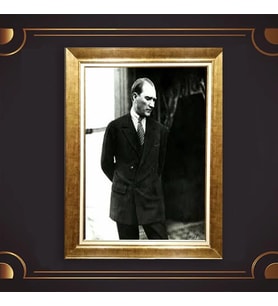 Altın Varaklı Çerçeveli Paspartulu Atatürk Tablo TR0646 (Gold)