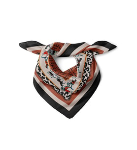 Etnik At Arabası Desenli Saten Fular 48x48 cm – Leopar Çerçeveli Kare Bandana
