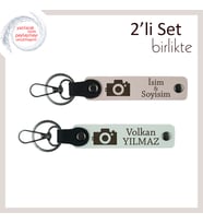 Her Pozda Sana Yer Var, Kamera Temalı, Kişisel 2’li Deri Anahtarlık Takımı, Pudra-Beyaz