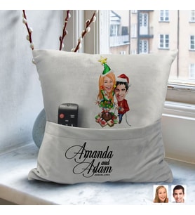 BK Gift Kişiye Özel Yılbaşı Sevgili Karikatür Tasarımlı Organizer Kumanda ve Atıştırmalık Cepli Gri Kırlent Yastık-4 Arkadaşa Hediye, Cepli Yastık