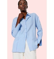 Kadın Basic Siluet Uzun Kollu Gömlek Yaka Yırtmaçlı Oversize Dokuma Yaz Aylarının Vazgeçilmezi