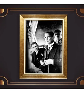 Özel Seri Paspartulu Çerçeveli Atatürk Tablo l156 (Gold)