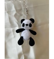 Floky El Yapımı Panda Amigurumi Anahtarlık – Mini Soft Buddy