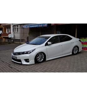 Toyota Corolla Marşpiyel Seti Boyasız  2013+