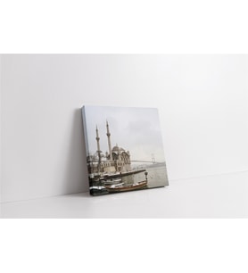Karlı Hava Ortaköy Camii