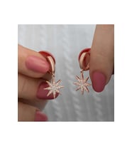 Gümüş Rose Sallantılı Kutup Yıldızı Kadın Küpe CSR2185435