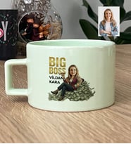 Kişiye Özel Karikatürlü Big Boss Kadın Patrona Hediye Lüks Pastel Fincan Doğum Günü Hediyesi