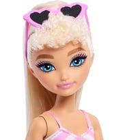 Mattel Barbie Dream Besties Beach Model Bebek