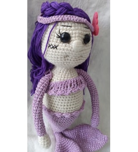 Deniz kızı mor amigurumi oyuncak bebek