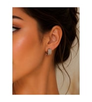 XUPING ROSE RENK DÖRT SIRA TAŞLI MİNİMAL HALK KÜPE ACR9854