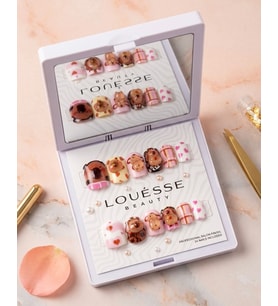 Louésse Teddy Love Takma Tırnak Seti 12’li Kapibara Figürlü Kalpli Eğlenceli Model