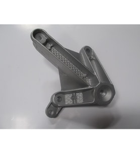 DACIA SANDERO- 09/12; MOTOR TAKOZU BAĞLANTI KULAĞI 1.5DCI 8200043084 1503-7520
