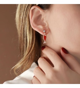 Mine İşli Zirkon Taşlı Rose Gold Kaplama 925 Ayar Gümüş Kırmızı Balık Küpe