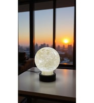 3D Ay Lamba LED Gece Lambası – Dekoratif Ay Küre Işıklı Masa Lambası