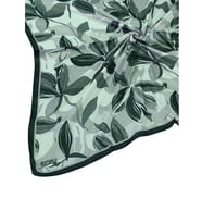 Ebruli Soft Pamuklu Çiçek Desenli Eşarp - 95x95 cm (Siyah-Gri)
