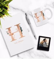 Kişiye Özel İsimli Beyaz Defter Kalem Kupa ve Çerçeve Seti - BK2
