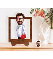 BK Gift Kişiye Özel Erkek Acil Tıp Teknisyeni Karikatürlü Ahşap Standlı 3D Biblo-1 (Beyaz)