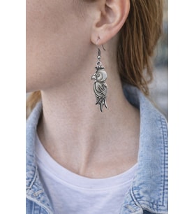Crown Bird Charm – Taçlı Kuş Figürlü Gümüş Renk Unisex Sallantılı Küpe