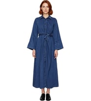Kadın Düz Desen Kuşaklı Maxi Denim Gömlek Elbise Uzun Melek Kol Yaka %100 Pamuk Günlük