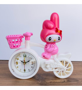 Sanrio My Melody Bisikletli Masa Saati