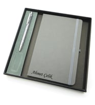Signator® Codex  N256 Kişiye Özel Defterli Set - İsme Özel Gri Kalem + İsme Özel Gri Defter  İsme Özel Kutusunda Hediyelik Set (Karışık)