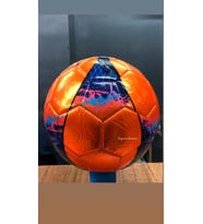 Parlak Dikişli Futbol Topu 5 Numara + Şişirme Pompası Hediyeli (Turuncu)