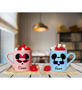 Minnie Mouse & Mickey Mouse Çift Tasarımlı Pembe & Mavi Ahşap Tabaklı Kişiye Özel Türk Kahvesi Fincanı Seti