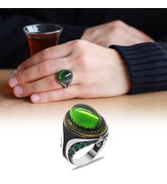 Yeşil Zirkon Taşlı Mikro Zirkon Taş Mıhlamalı Oval Tasarım 925 Ayar Gümüş Erkek Yüzük (Çok Renkli)
